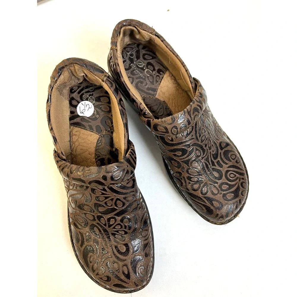 b.o.c. Peggy Slip-On Comfort Clog Women 7 Brown, Faux Tooled Leather Western